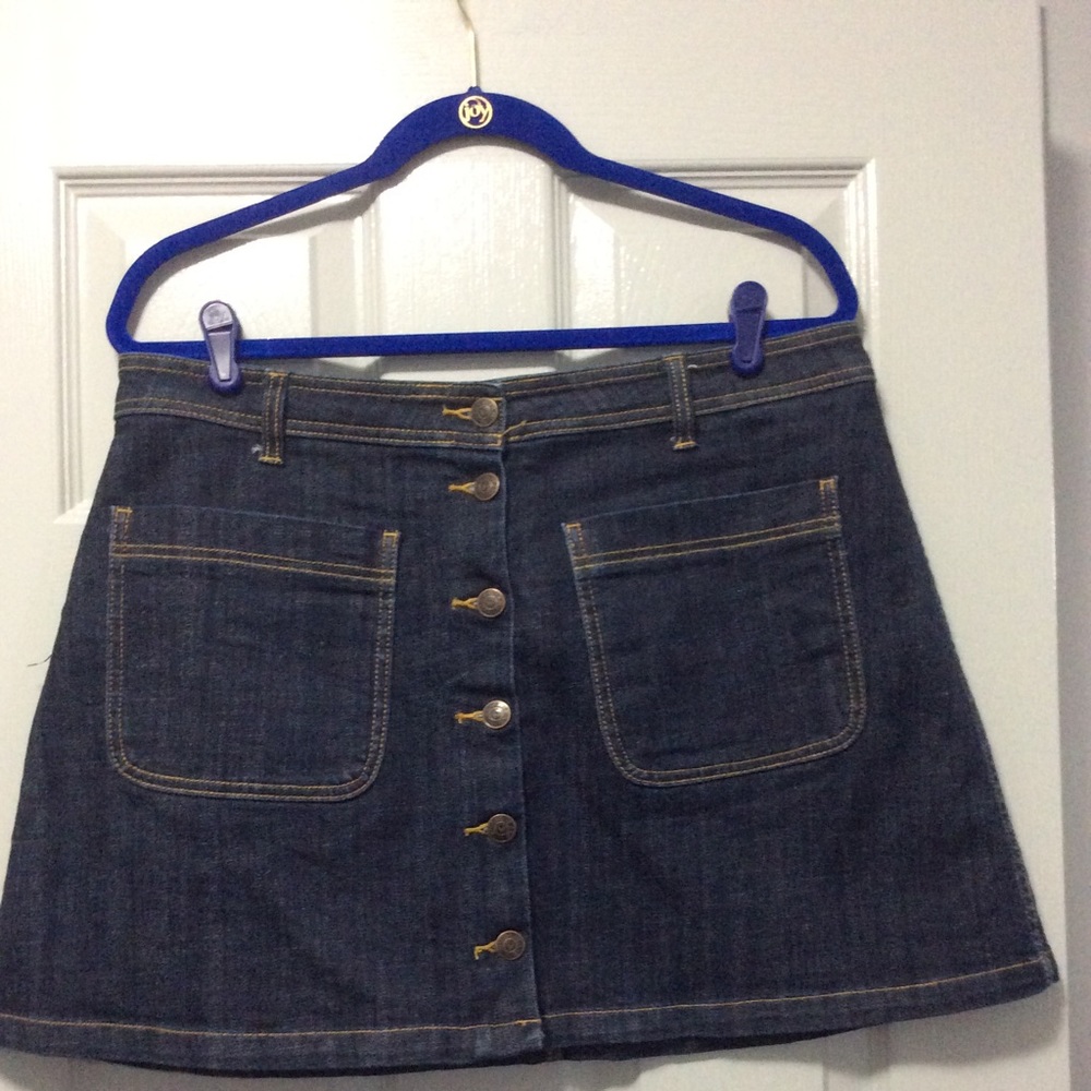 Ladies Button Down Front Denim Skirt size 31